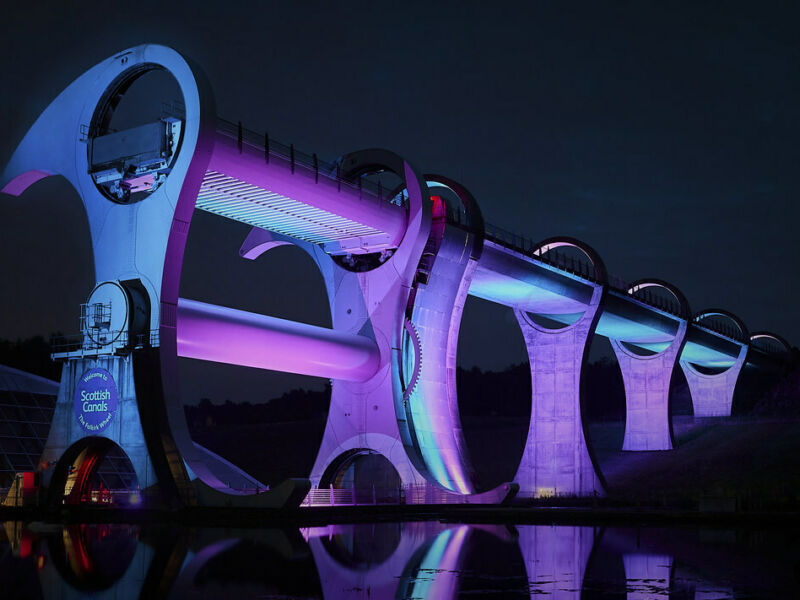 Falkirk Wheel lit up image