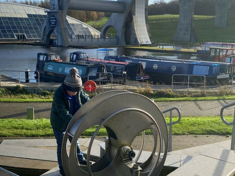 Falkirk Wheel looking up pic
